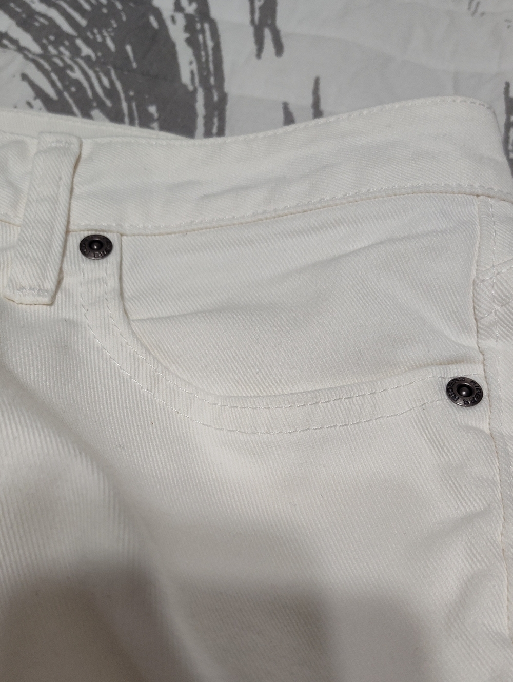 Lee Riders White Boot Cut Jeans, 5-Pocket Styling, Size 12M - Picture 8 of 10